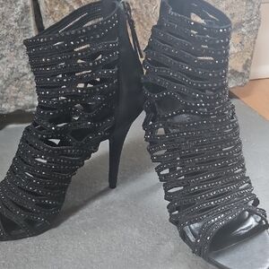 Elegant Black Strappy Women's Heels